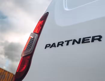 RE-VOLVE Peugeot Partner Dynamic '2023–24