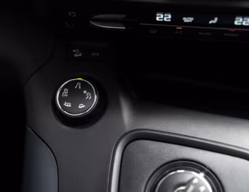 Interior Peugeot Rifter [Japan] '2019–24
