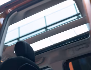 Interior Peugeot Rifter [Japan] '2019–24