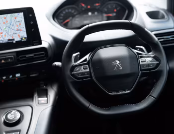 Front Panel Peugeot Rifter [Japan] '2019–24