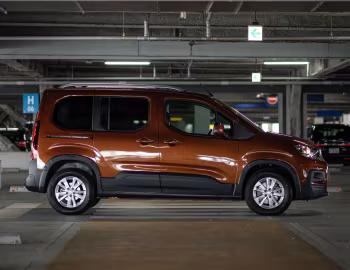 Peugeot Rifter [Japan] '2019–24