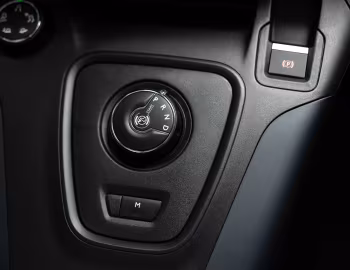 Interior Peugeot Rifter [Japan] '2019–24