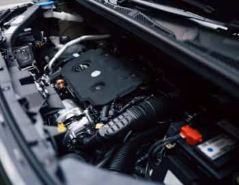 Under The Hood Peugeot Rifter GT [Japan] '2024–pr.