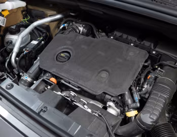 Under The Hood Peugeot Rifter GT Line [Japan] '2020–24
