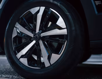 Інтер'єр Peugeot Rifter GT Long [Japan] '2024–н.ч.