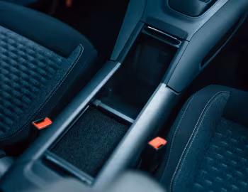Інтер'єр Peugeot Rifter GT Long [Japan] '2024–н.ч.