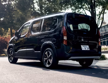 Peugeot Rifter GT Long [Japan] '2024–pr.
