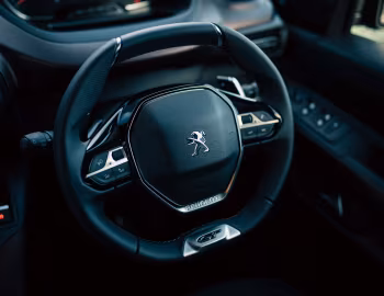Interior Peugeot Rifter GT Long [Japan] '2023–24