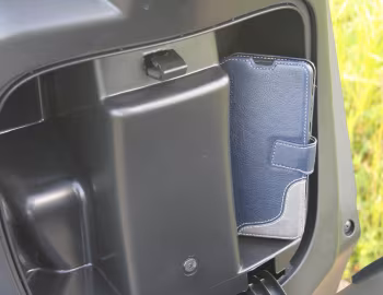 Interior Peugeot Tweet 200 RS '2021–pr.