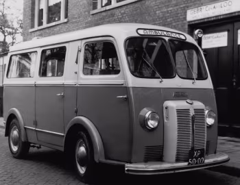 Peugeot D3A Ambulance by Visser '1957