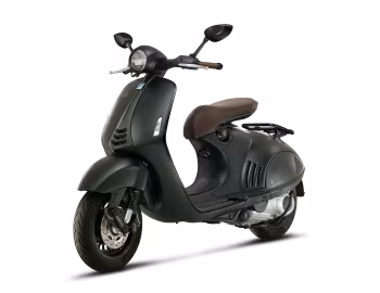 Vespa 946 "Emporio Armani" '2015