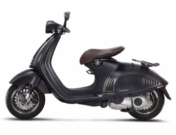 Vespa 946 "Emporio Armani" '2015