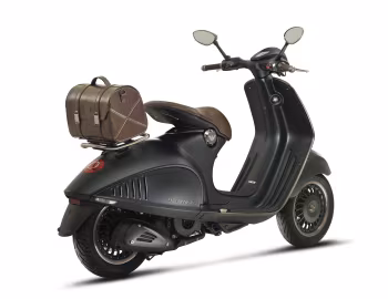Vespa 946 "Emporio Armani" '2015