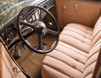 Front panel 1929 Pierce-Arrow Model 125 Coupe