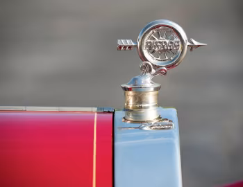 Маскот 1927 Pierce-Arrow Model 36 Coupe