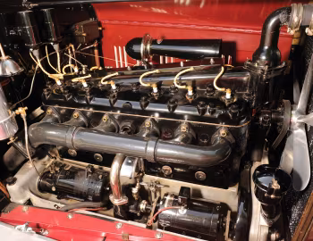 Пад капотам 1927 Pierce-Arrow Model 36 Coupe