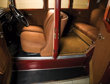 Interior 1931 Pierce-Arrow Model 43 5-passenger Sedan