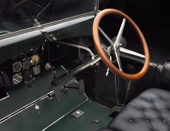 Panel frontal 1915 Pierce-Arrow Model 48-B-3 Runabout