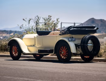 1917 Pierce-Arrow Model 48B 4-passenger Touring (Series 4)