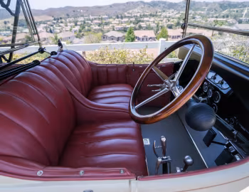 Interior 1917 Pierce-Arrow Model 48B 4-passenger Touring (Series 4)