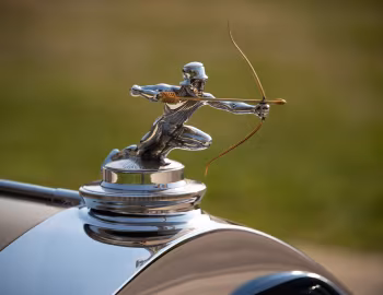 Mascotte 1930 Pierce-Arrow Model B Convertible Victoria by Waterhouse