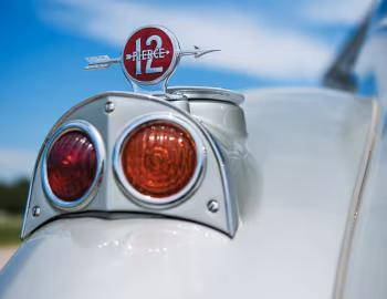 Маскот 1933 Pierce-Arrow Silver Arrow