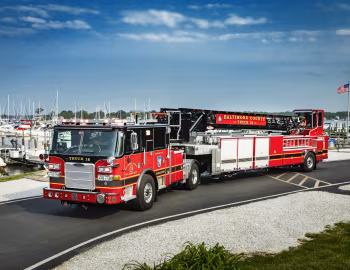 Pierce Arrow XT Ascendant 107' Heavy-Duty Tiller Tractor Drawn Aerial (36471) '2021