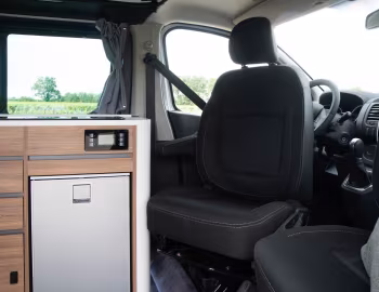 Interior 2022–pr. Pilote CV490BF '2021–pr.