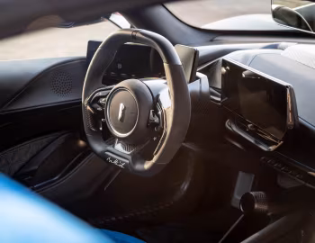 Panneau avant Automobili Pininfarina Battista [North America] '2022–pr.
