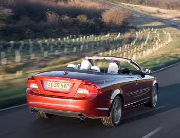 Volvo C70 D5 [UK-spec] '2010–13