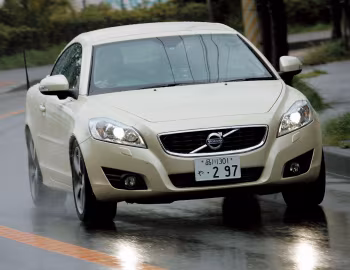 Volvo C70 T5 GT [Japan] '04.2010–09.2013