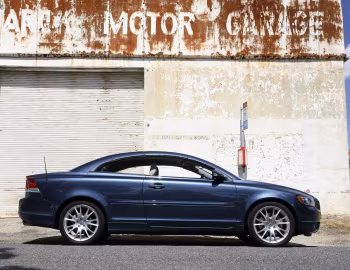 Volvo C70 T5 [Australia] '2005–09