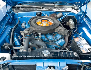 Bajo el capó 1970 Plymouth Barracuda Gran Coupe Convertible (BP27)