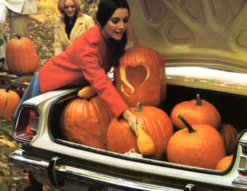 Plymouth Barracuda Hardtop Coupe, Halloween