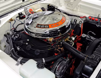 Bajo el capó 1967 Plymouth Belvedere GTX 426 Hemi (RS23) '1967