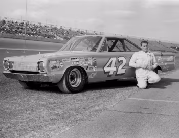 Petty Enterprises Plymouth Belvedere Hardtop Coupe NASCAR '1967