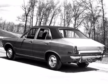 1971–73 Plymouth Cricket Sedan (4B41)