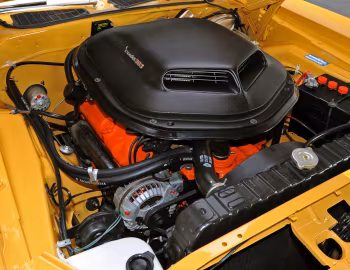 Bajo el capó 1971 Plymouth 'Cuda 383 (BS23)