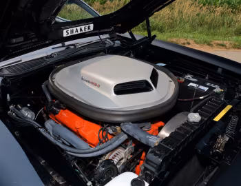Bajo el capó 1970 Plymouth 'Cuda 440 (BS23)