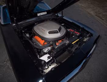 Bajo el capó 1970 Plymouth 'Cuda 440 Convertible (BS27)