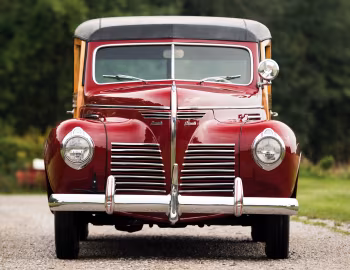1940 Plymouth DeLuxe Station Wagon (P10)