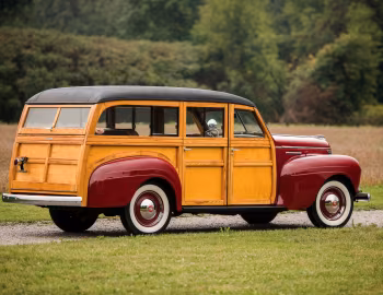 1940 Plymouth DeLuxe Station Wagon (P10)