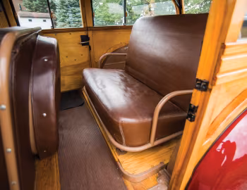 Interior 1940 Plymouth DeLuxe Station Wagon (P10)