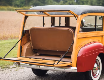 Ambos 1940 Plymouth DeLuxe Station Wagon (P10)