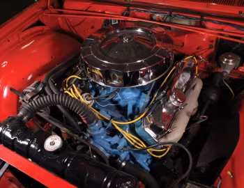 Bajo el capó 1965 Plymouth Sport Fury 2-door Hardtop (P42)