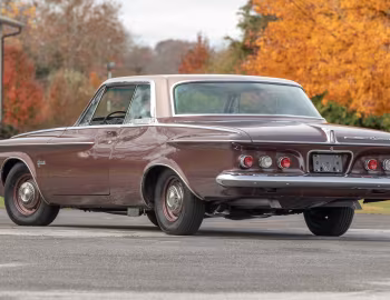 1962 Plymouth Fury 2-door Hardtop (SP2-P 332)
