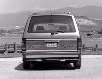 1987 Plymouth Grand Voyager LE (S)