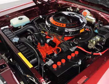Bajo el capó 1968 Plymouth GTX 426 Hemi (RS23)