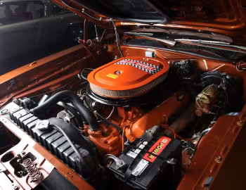 Bajo el capó 1971 Plymouth GTX 440+6 (GR2-RS23)