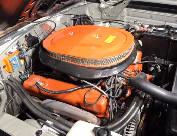 Bajo el capó 1969 Plymouth GTX 440 Hardtop (RS23)